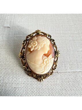 12K Gold Filled Shell Cameo Brooch Pendant Carved Lady 1 1/2" P.S. Co